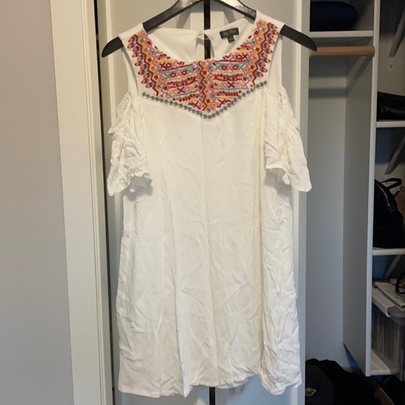 Lily Rose White Cut Out Shoulder Dress - Picture 6 of 6